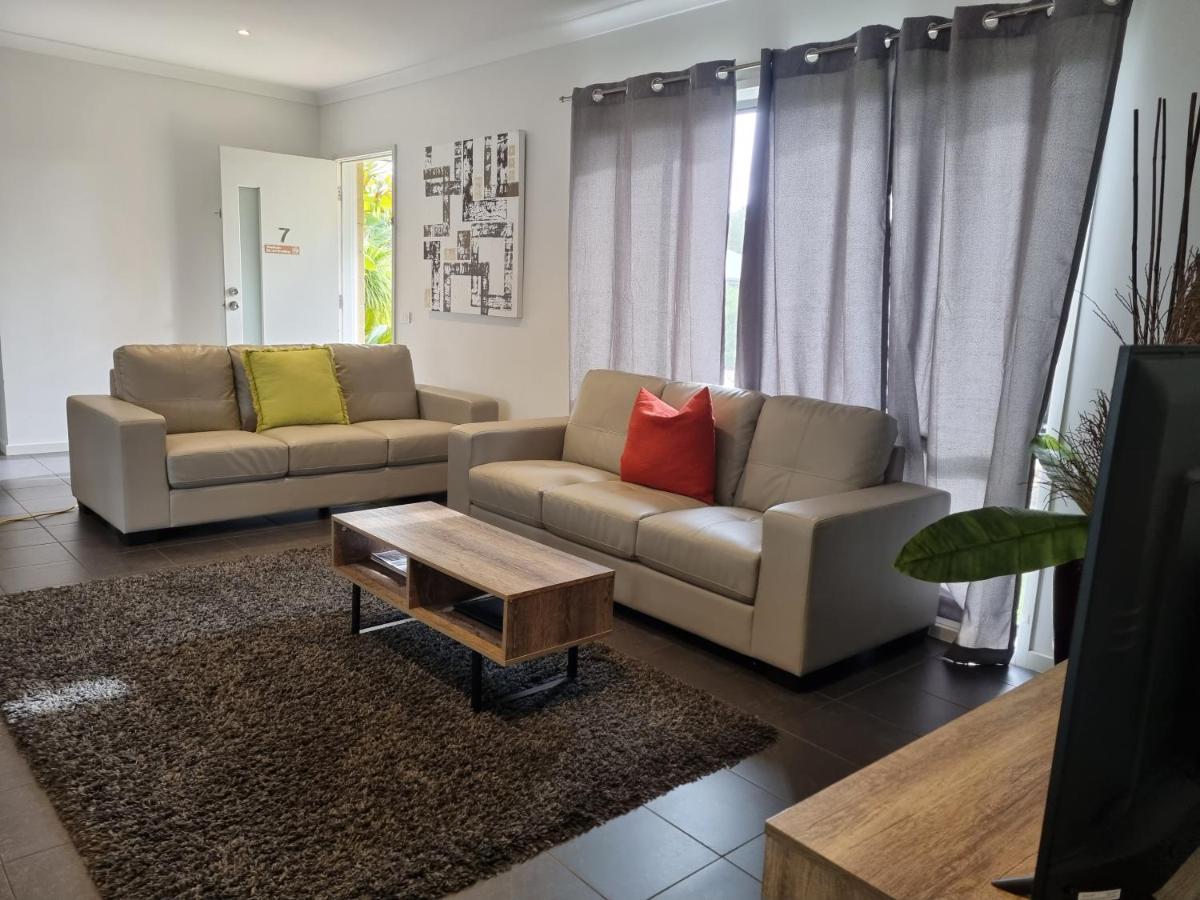 Island Cove Villas Cowes Exteriör bild