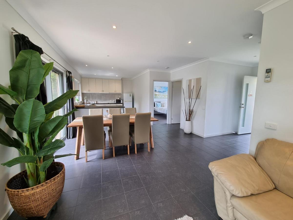 Island Cove Villas Cowes Exteriör bild