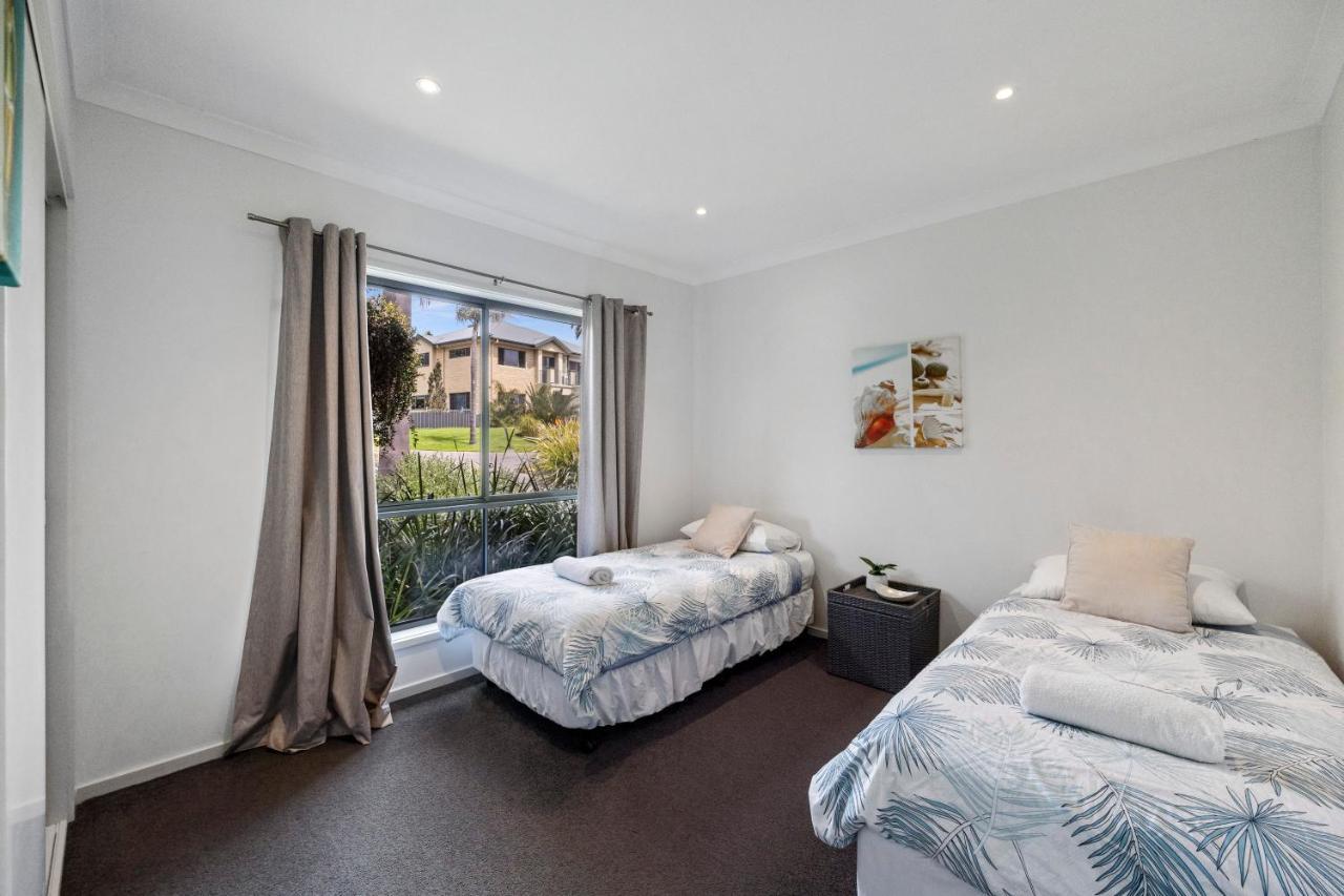 Island Cove Villas Cowes Exteriör bild
