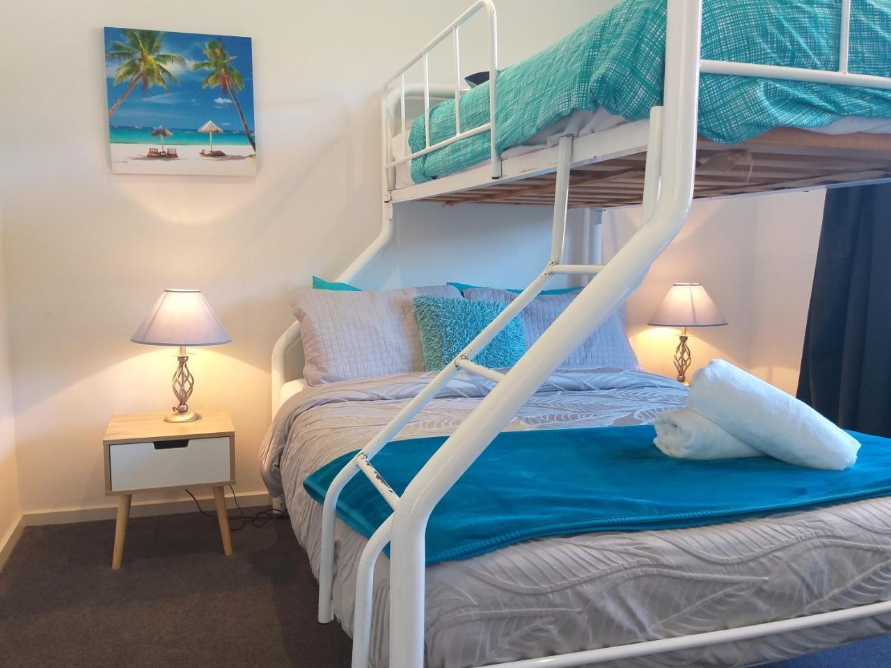 Island Cove Villas Cowes Exteriör bild